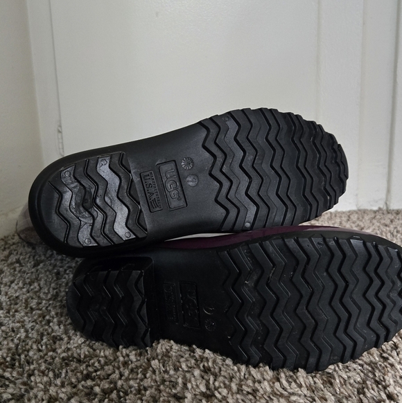 UGG Women's Shaye Rain Boot Maroon Burgundy Purple EUC Size 7 - Picture 3 of 9